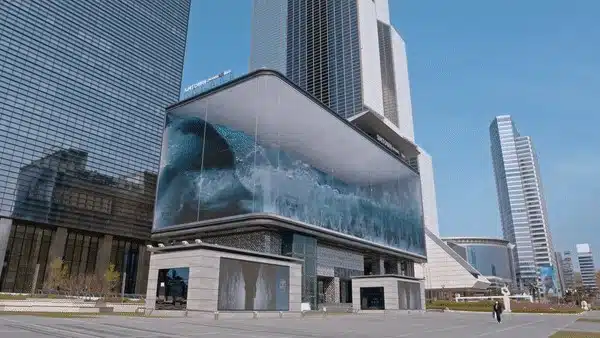 راویار الکترونیک پیشگام در فناوری نمایشگرهای شهری و دکوراسیون مدرن